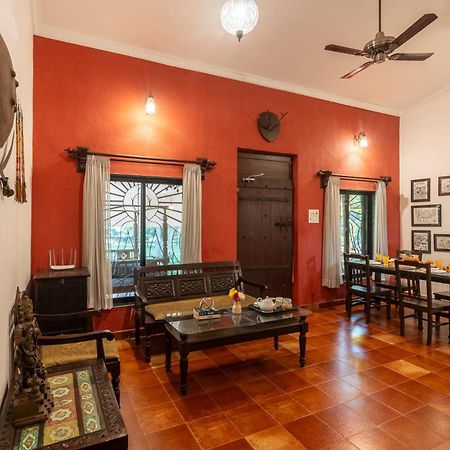 Vintage Estate - Lakeside Allure With Vintage Decor,A Plunge Pool & A Lawn Featuring A Charming Gazebo Karjat Exteriér fotografie